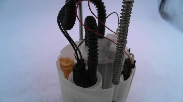 46838198 Módulo de bomba de combustible con sensor de nivel de combustible  disponible Málaga
