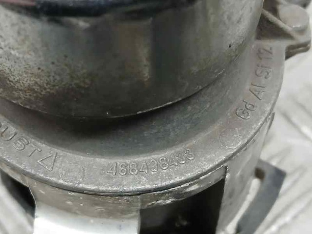 Faro antiniebla izquierdo Alfa Romeo 147 937
