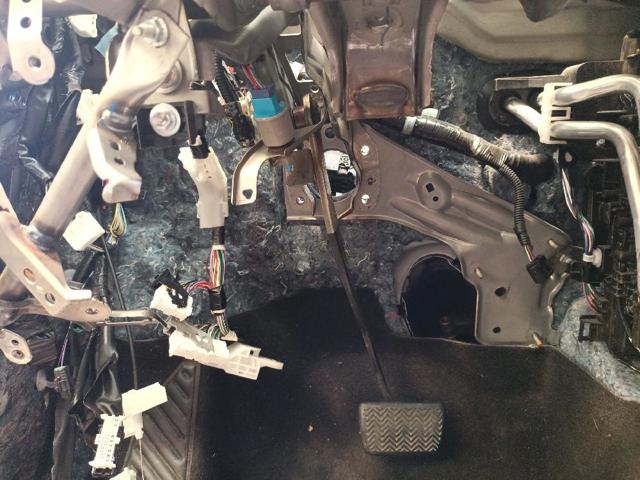 Pedal de freno 47110F4090 TOYOTA