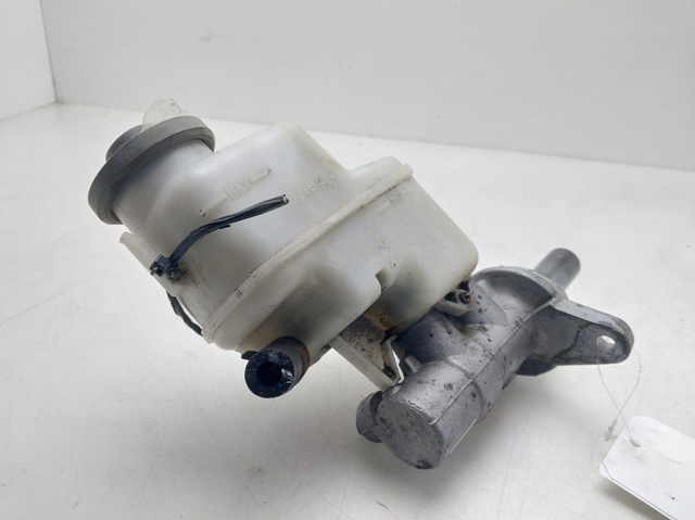TOYOTA 4720109210 Cilindro maestro de frenos  en stock Valencia