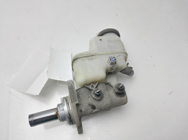 4720109210 TOYOTA Cilindro maestro de frenos  en stock Huelva