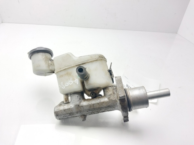 Cilindro principal de frenos Toyota Hilux (2005-2015)