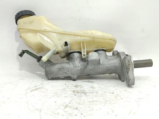 Cilindro principal de frenos 4720109470 TOYOTA