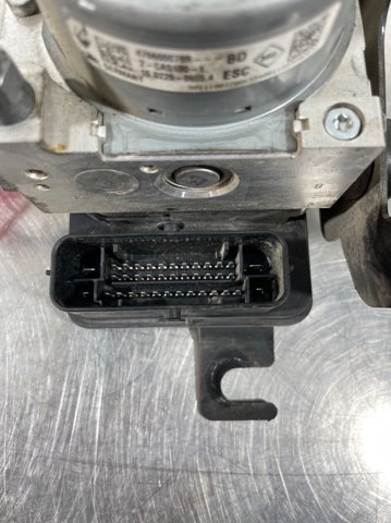 476600078R RENAULT Módulo ABS comprar Bilbao