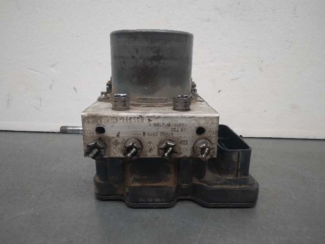 476602079R Renault (RVI)