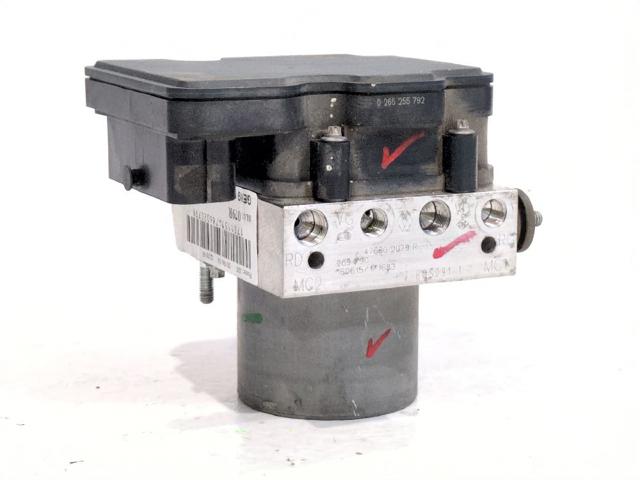 476602079R Renault (RVI)