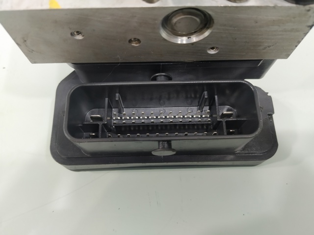 476603249R RENAULT Módulo ABS  en stock Huelva