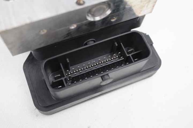 RENAULT 476606853R Módulo ABS comprar Barcelona