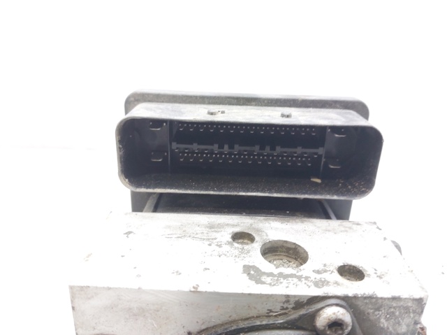 47660EB33A Módulo hidráulico de ABS  disponible Utrera