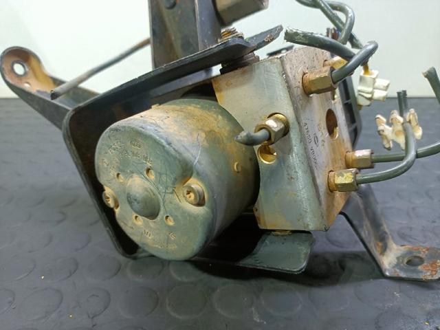 Unidad de control ABS hidráulico Nissan Patrol  (1997-2010)