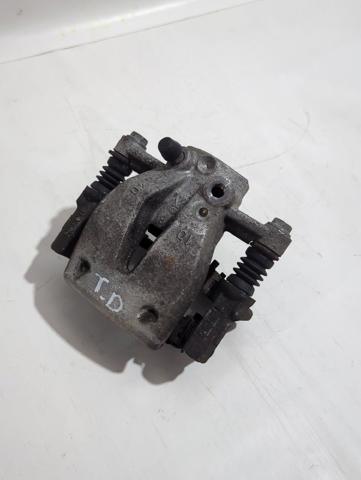 Estribo de pinza de freno trasero 4772105070 TOYOTA
