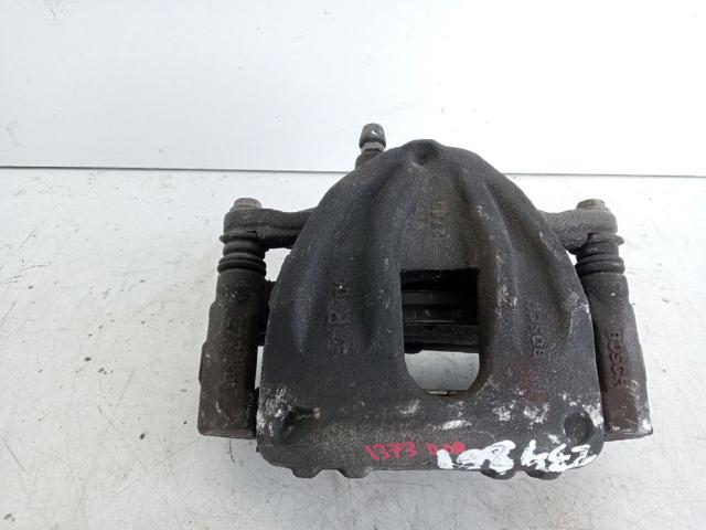4773005050 TOYOTA Pinza de freno delantera derecha  en stock Huelva