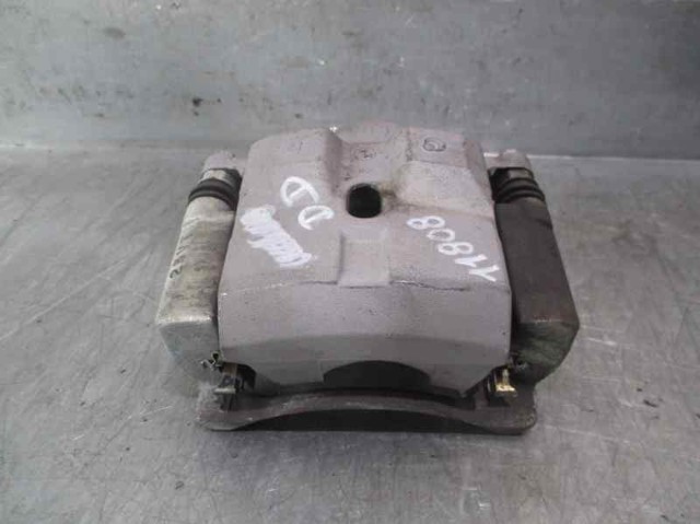 Pinza de freno delantera derecha 4773047060 Toyota