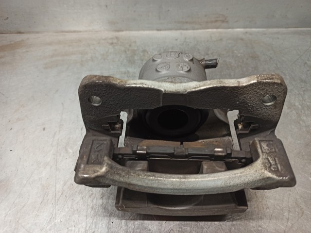 TOYOTA 4773047060 Pinza de freno delantera derecha  comprar en Ponferrada