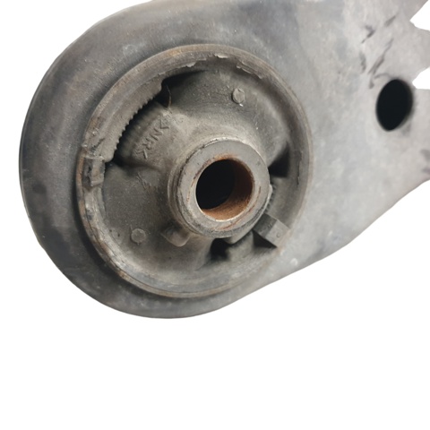 TOYOTA 4806802130 Brazo inferior derecho de la suspensión delantera  en stock Salamanca