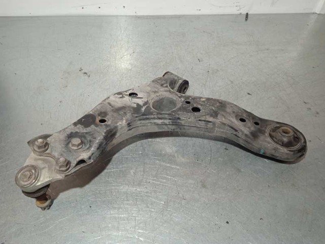4806802130 TOYOTA Brazo inferior derecho de la suspensión delantera  comprar en Oviedo