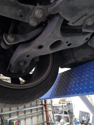 4806802130 TOYOTA Brazo inferior derecho de la suspensión delantera  disponible Ourense