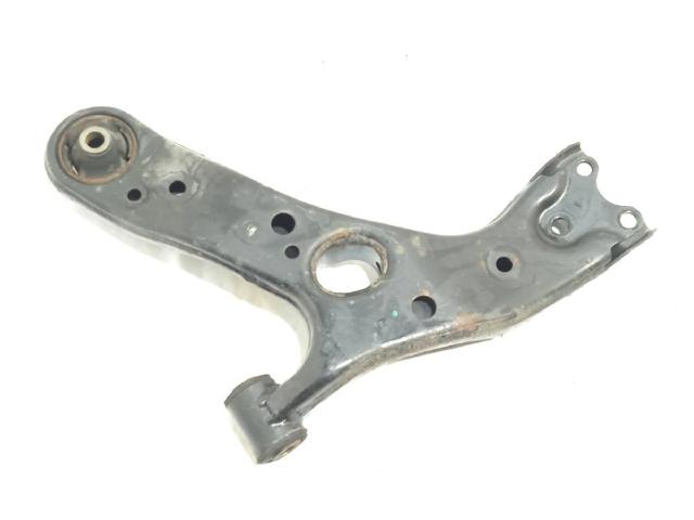 TOYOTA 4806802130 Brazo inferior derecho de la suspensión delantera comprar Barcelona