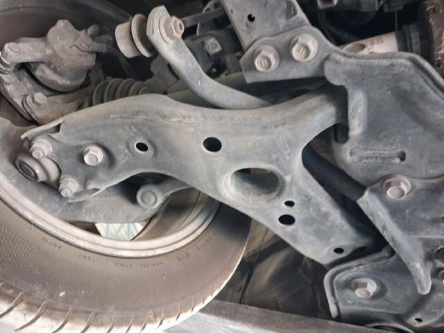 4806802130 Brazo inferior derecho de la suspensión delantera  en stock Sabadell