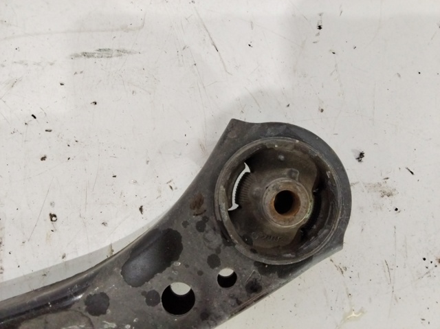 Brazo inferior derecho de la suspensión delantera 4806802410 TOYOTA