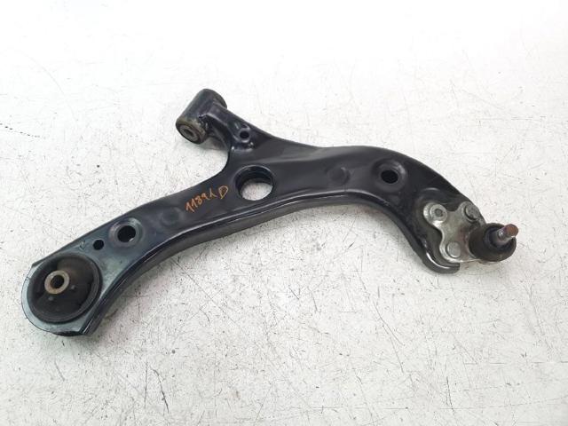 Brazo inferior derecho de la suspensión delantera 4806802410 TOYOTA