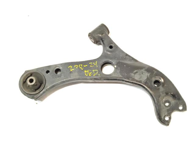 4806802410 Brazo inferior derecho de la suspensión delantera  comprar en Reus