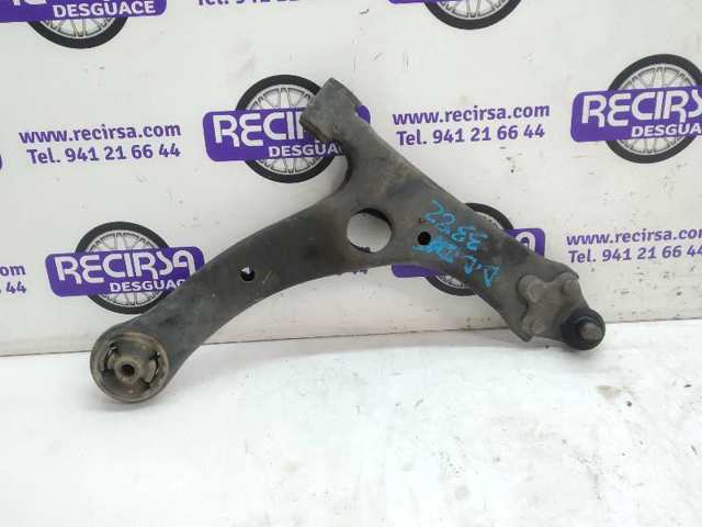 Brazo inferior derecho de la suspensión delantera 4806805070 TOYOTA