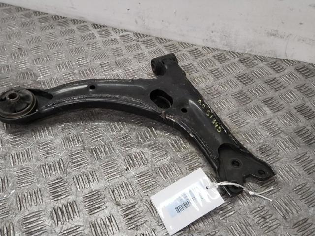 TOYOTA 480680F010 Brazo inferior derecho de la suspensión delantera  disponible Valladolid