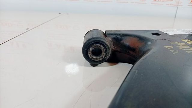 Brazo inferior derecho de la suspensión delantera 4806812171 TOYOTA