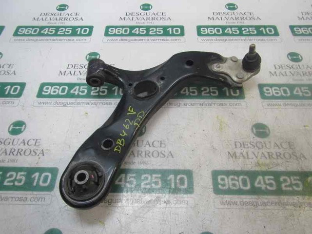 Brazo inferior derecho de la suspensión delantera 4806812300 TOYOTA
