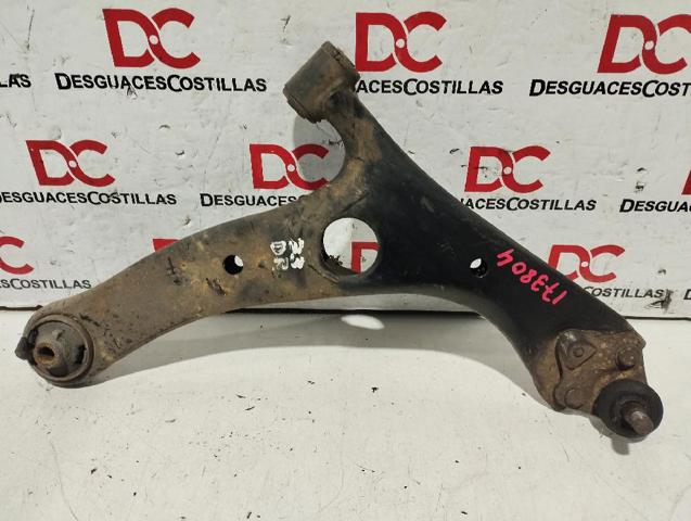 TOYOTA 4806842040 Brazo inferior derecho de la suspensión delantera  en stock Terrassa