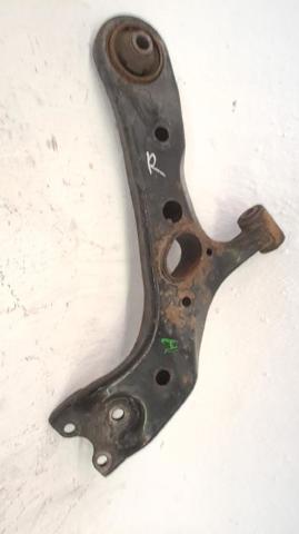 4806842050 TOYOTA Brazo inferior derecho de la suspensión delantera  comprar en Lleida