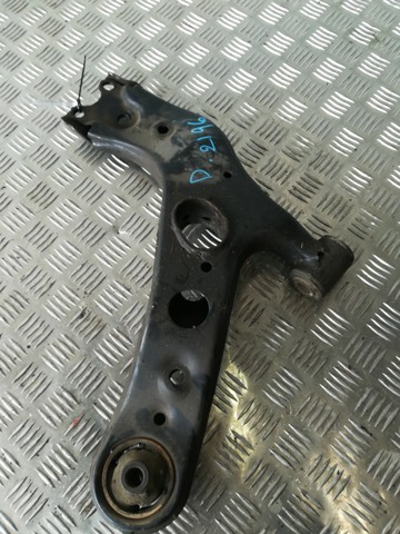 TOYOTA 4806842050 Brazo inferior derecho de la suspensión delantera  comprar en Ponferrada