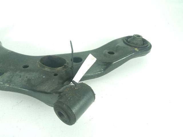4806842050 Brazo inferior derecho de la suspensión delantera comprar Sevilla