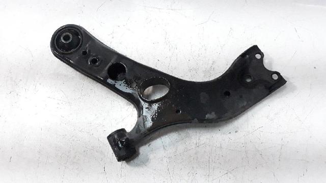 4806842060 Brazo inferior derecho de la suspensión delantera  comprar en Reus