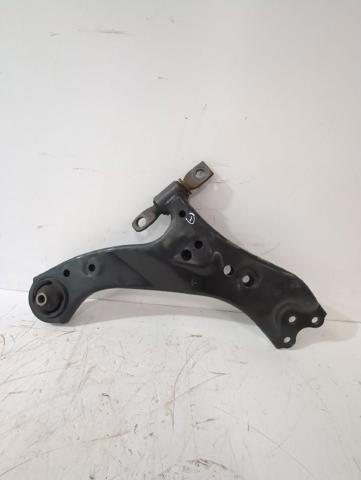 4806842070 TOYOTA Brazo inferior derecho de la suspensión delantera  disponible Vigo