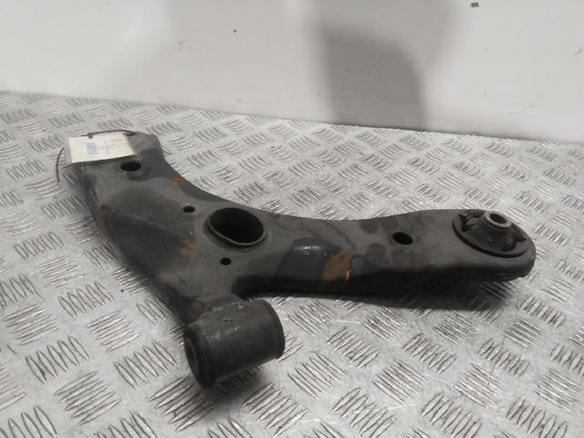 TOYOTA 4806847050 Brazo inferior derecho de la suspensión delantera  comprar en Murcia