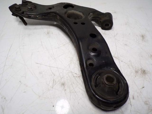 4806847050 Brazo inferior derecho de la suspensión delantera  disponible Utrera