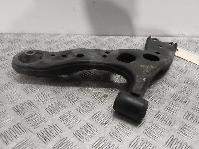 TOYOTA 4806847050 Brazo inferior derecho de la suspensión delantera comprar Barcelona