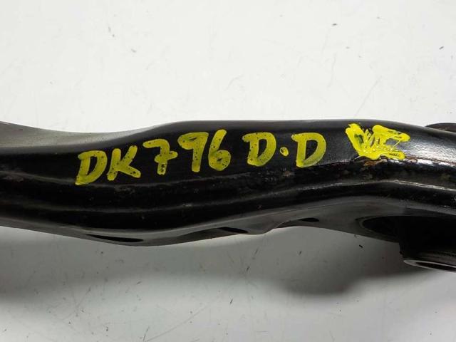 4806847050 TOYOTA Brazo inferior derecho de la suspensión delantera  en stock Córdoba