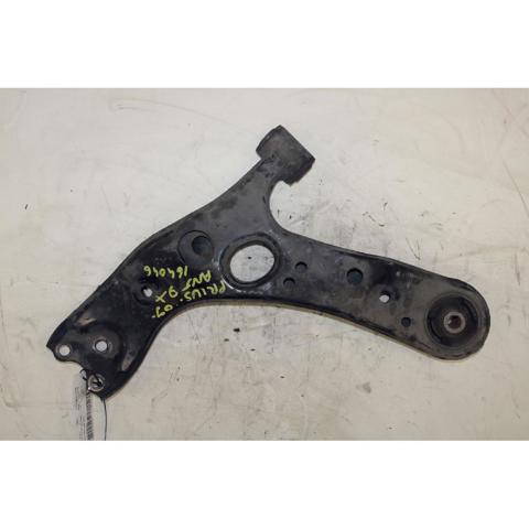 4806847050 TOYOTA Brazo inferior derecho de la suspensión delantera  en stock Córdoba