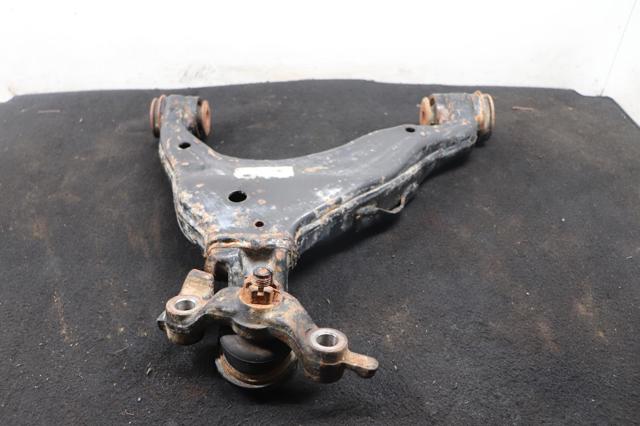 4806860010 TOYOTA Brazo inferior derecho de la suspensión delantera  disponible Ourense