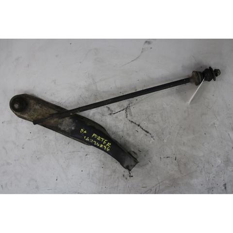 Brazo inferior derecho de la suspensión delantera 4806887512000 PIAGGIO