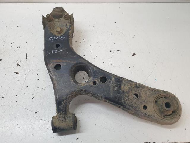 4806902130 TOYOTA Brazo inferior izquierdo de la suspensión delantera  en stock Córdoba
