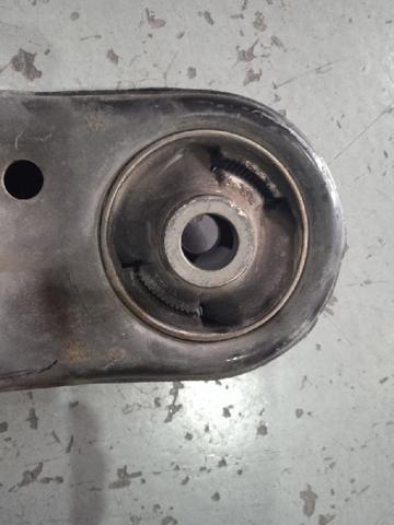 4806902130 TOYOTA Brazo inferior izquierdo de la suspensión delantera  comprar en Oviedo