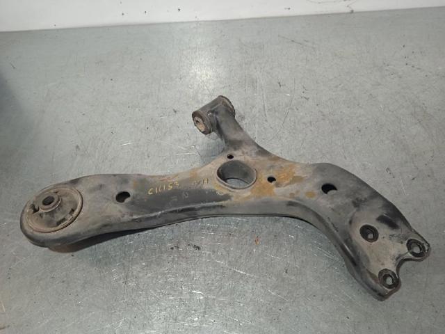 4806902130 Brazo inferior izquierdo de la suspensión delantera  en stock Granada