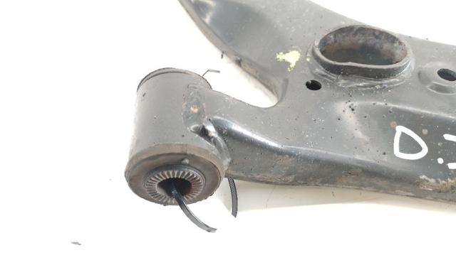 4806902130 Brazo inferior izquierdo de la suspensión delantera  en stock Granada
