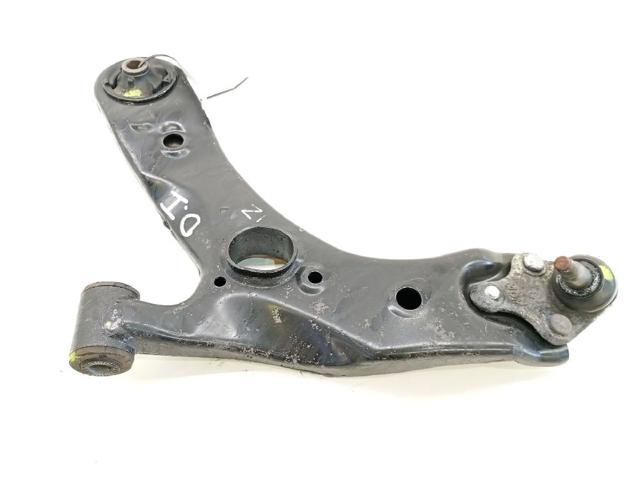 4806902130 TOYOTA Brazo inferior izquierdo de la suspensión delantera comprar Bilbao