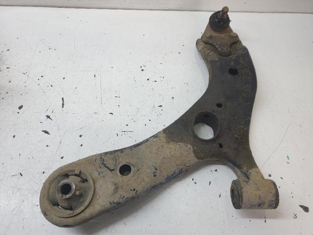 4806902130 Brazo inferior izquierdo de la suspensión delantera comprar Almería