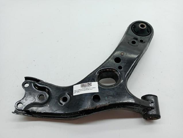 4806902130 TOYOTA Brazo inferior izquierdo de la suspensión delantera  disponible Ourense